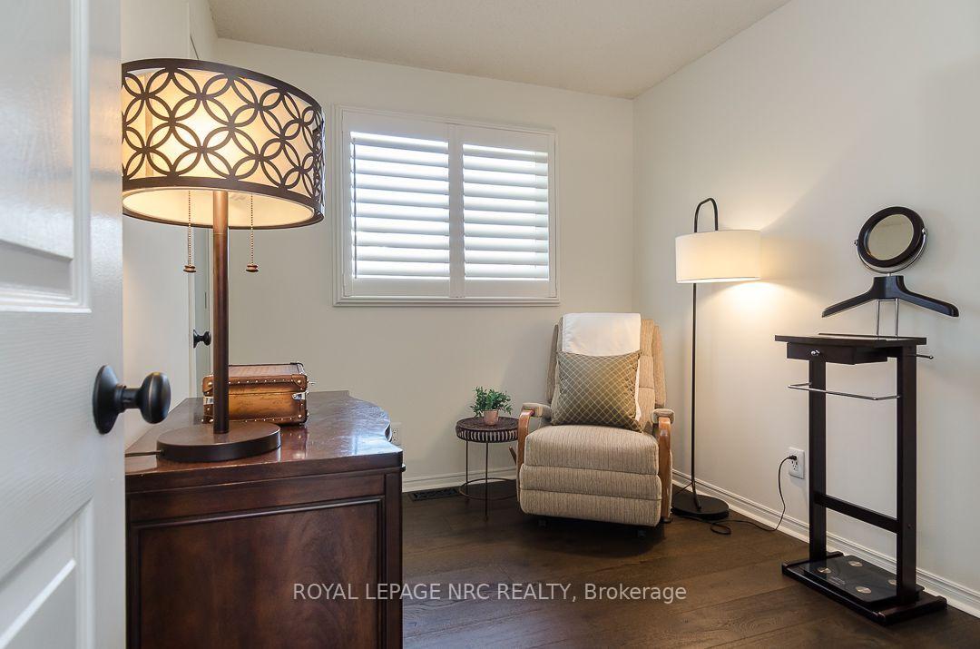 Photo 19 of 7979 Oakridge Drive, Niagara Falls, Mt. Carmel — HOMEH
