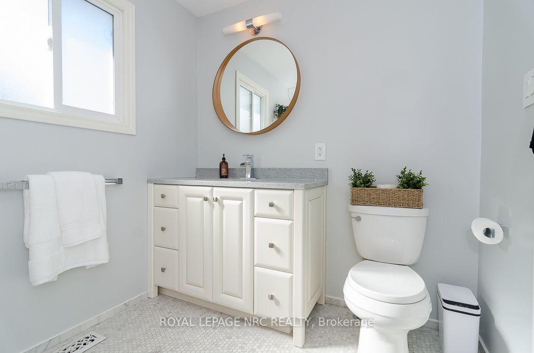 Photo 22 of 7979 Oakridge Drive, Niagara Falls, Mt. Carmel — HOMEH