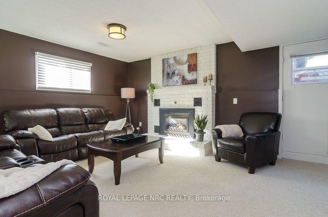 Photo 25 of 7979 Oakridge Drive, Niagara Falls, Mt. Carmel — HOMEH