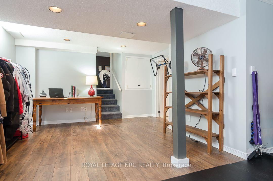 Photo 31 of 7979 Oakridge Drive, Niagara Falls, Mt. Carmel — HOMEH