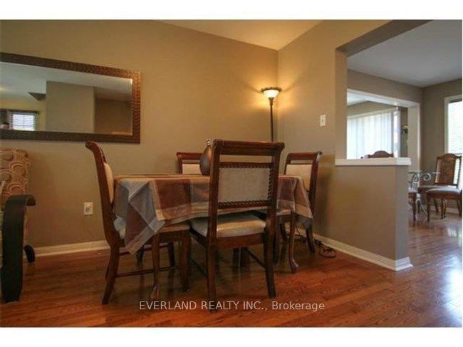 Photo 6 of 2344 Proudfoot Trail, Oakville, West Oak Trails — HOMEH