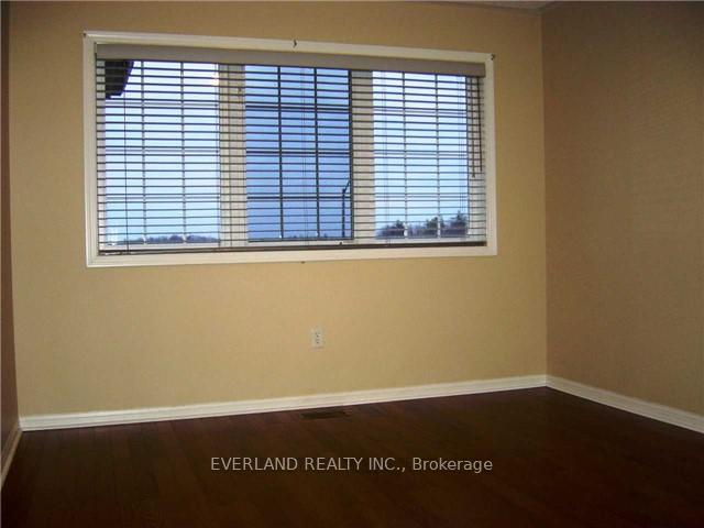 Photo 11 of 2344 Proudfoot Trail, Oakville, West Oak Trails — HOMEH