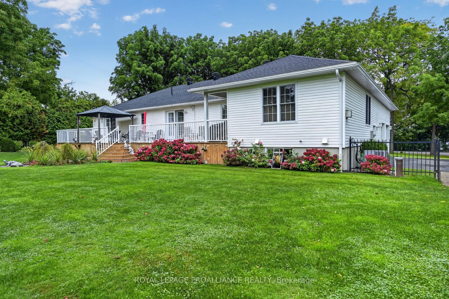 Photo 38 of 1294 County Rd 2 E, Augusta, Augusta Twp — HOMEH