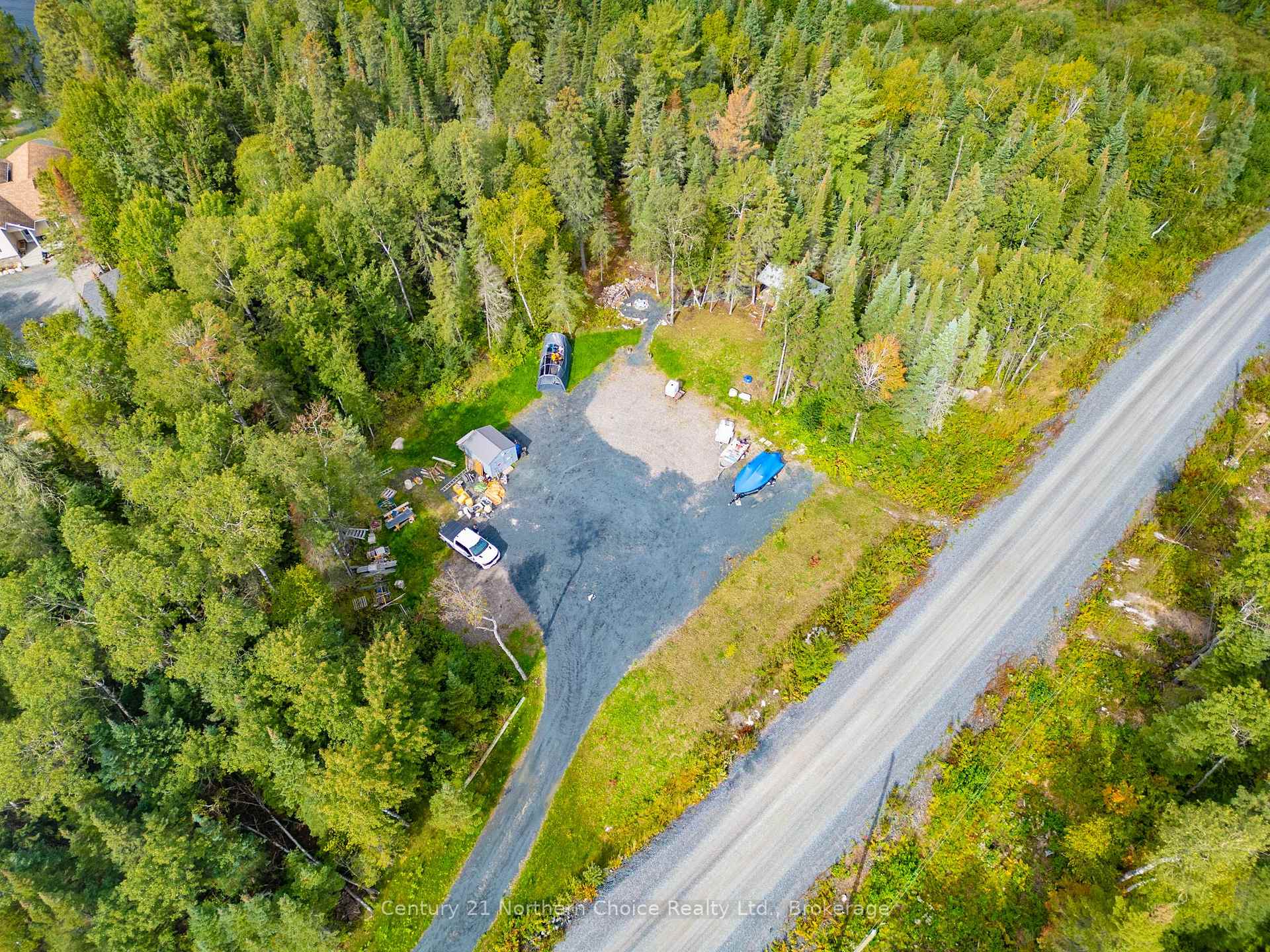 Photo 10 of 21 Acheson Way W, Kenora, Keewatin North — HOMEH