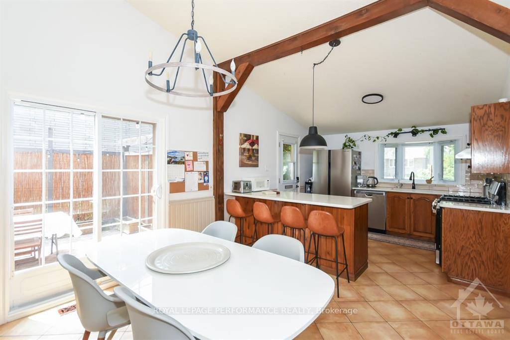 Photo 10 of 85 Crownhill Street, Ottawa, Cardinal Heights — HOMEH