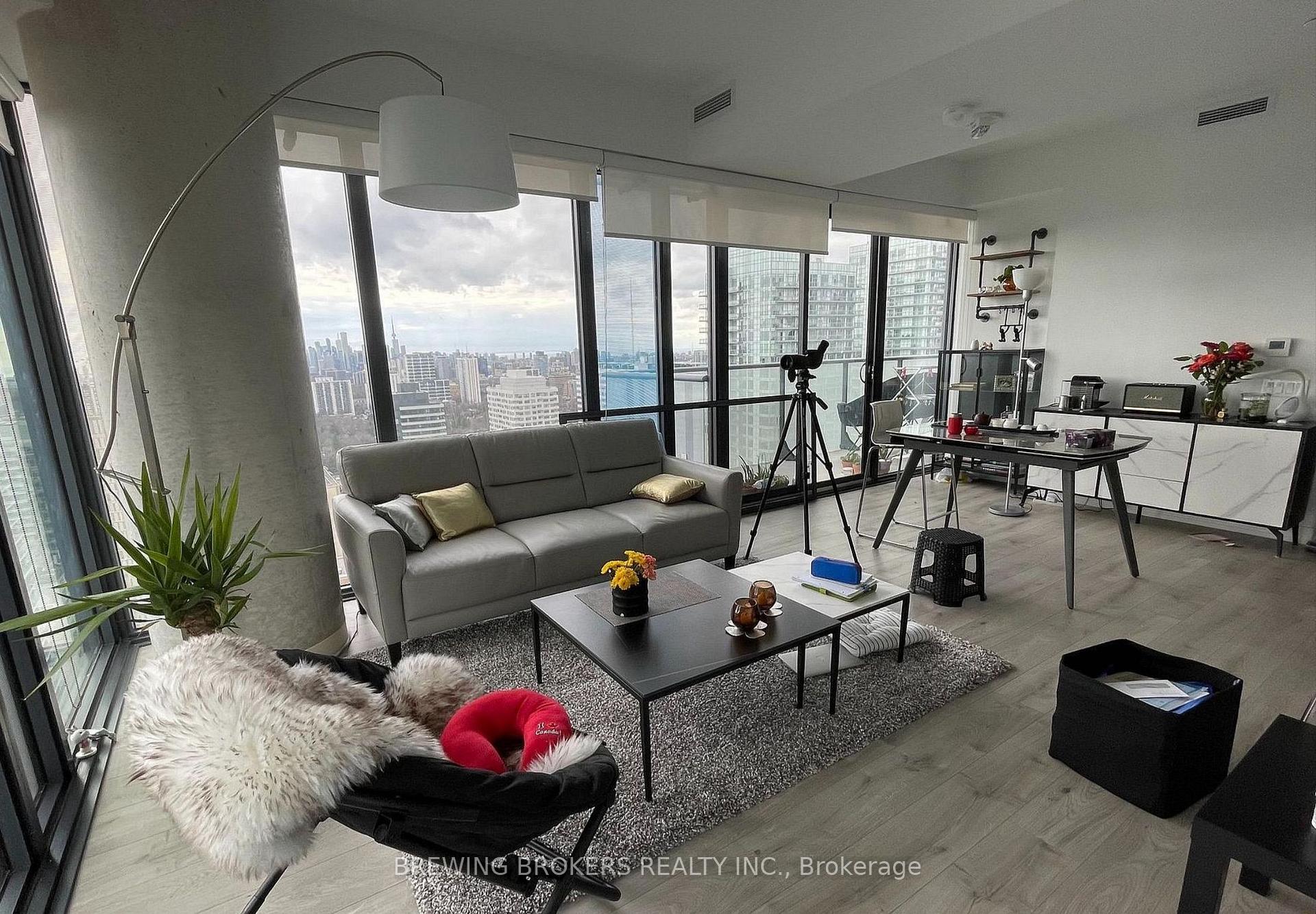 Photo 2 of Unit 3209, 161 Roehampton Avenue, Toronto, Mount Pleasant West — HOMEH