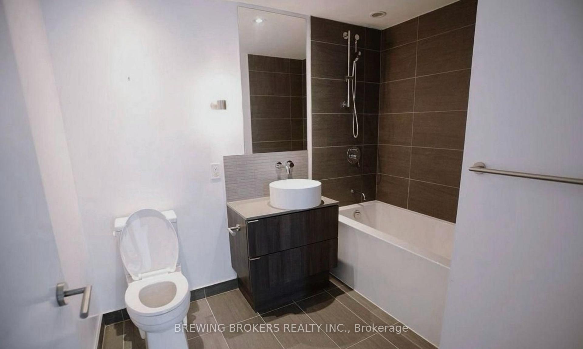 Photo 7 of Unit 3209, 161 Roehampton Avenue, Toronto, Mount Pleasant West — HOMEH