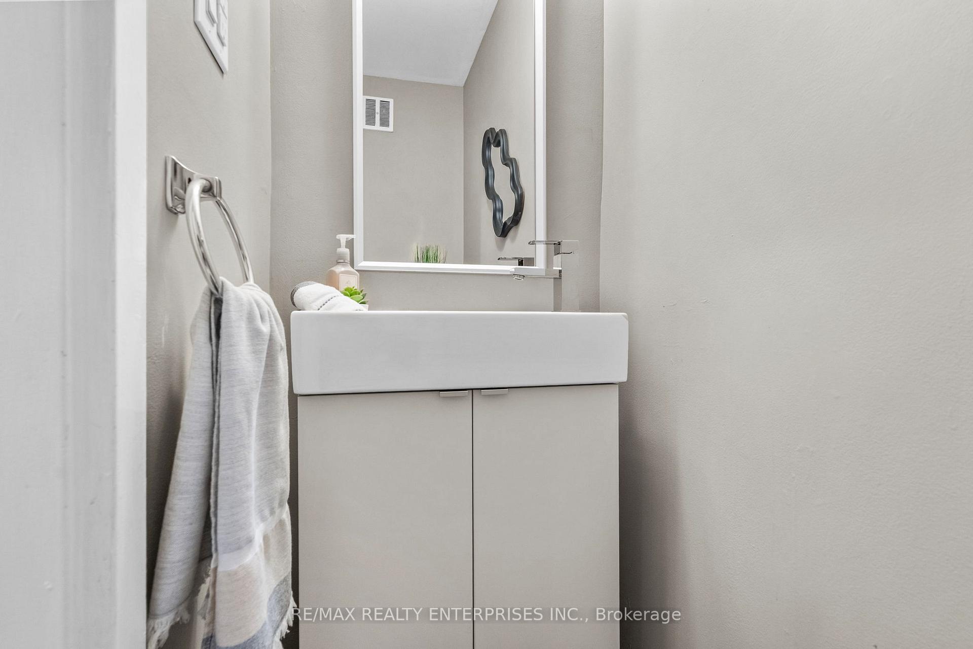 Photo 31 of Unit 1, 685 Francis Road, Burlington, LaSalle — HOMEH