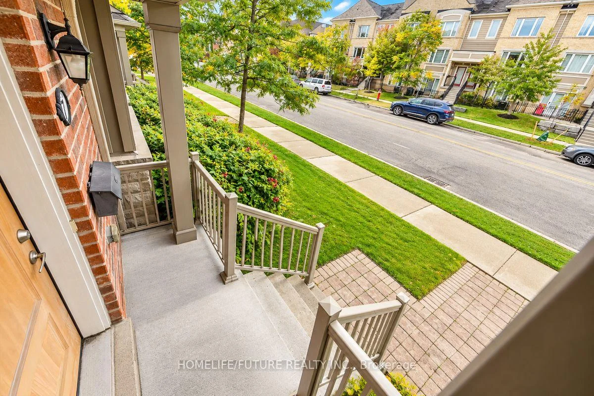 Photo 4 of Unit 7, 3170 Boxford Crescent, Mississauga, Churchill Meadows — HOMEH