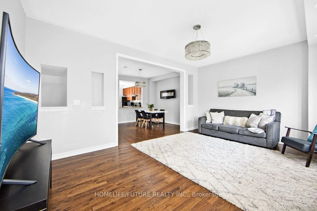 Photo 10 of Unit 7, 3170 Boxford Crescent, Mississauga, Churchill Meadows — HOMEH