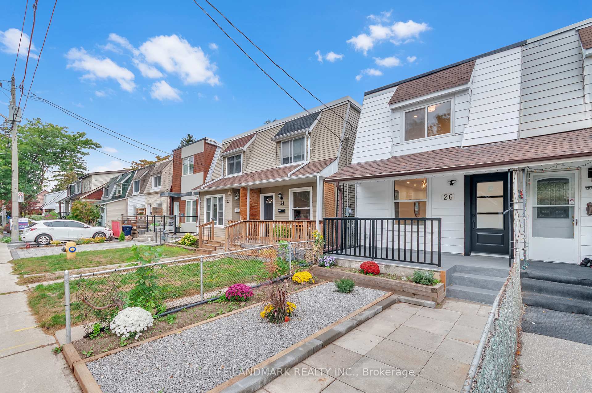 Photo 2 of 26 Queensdale Avenue, Toronto, Danforth Village-East York — HOMEH