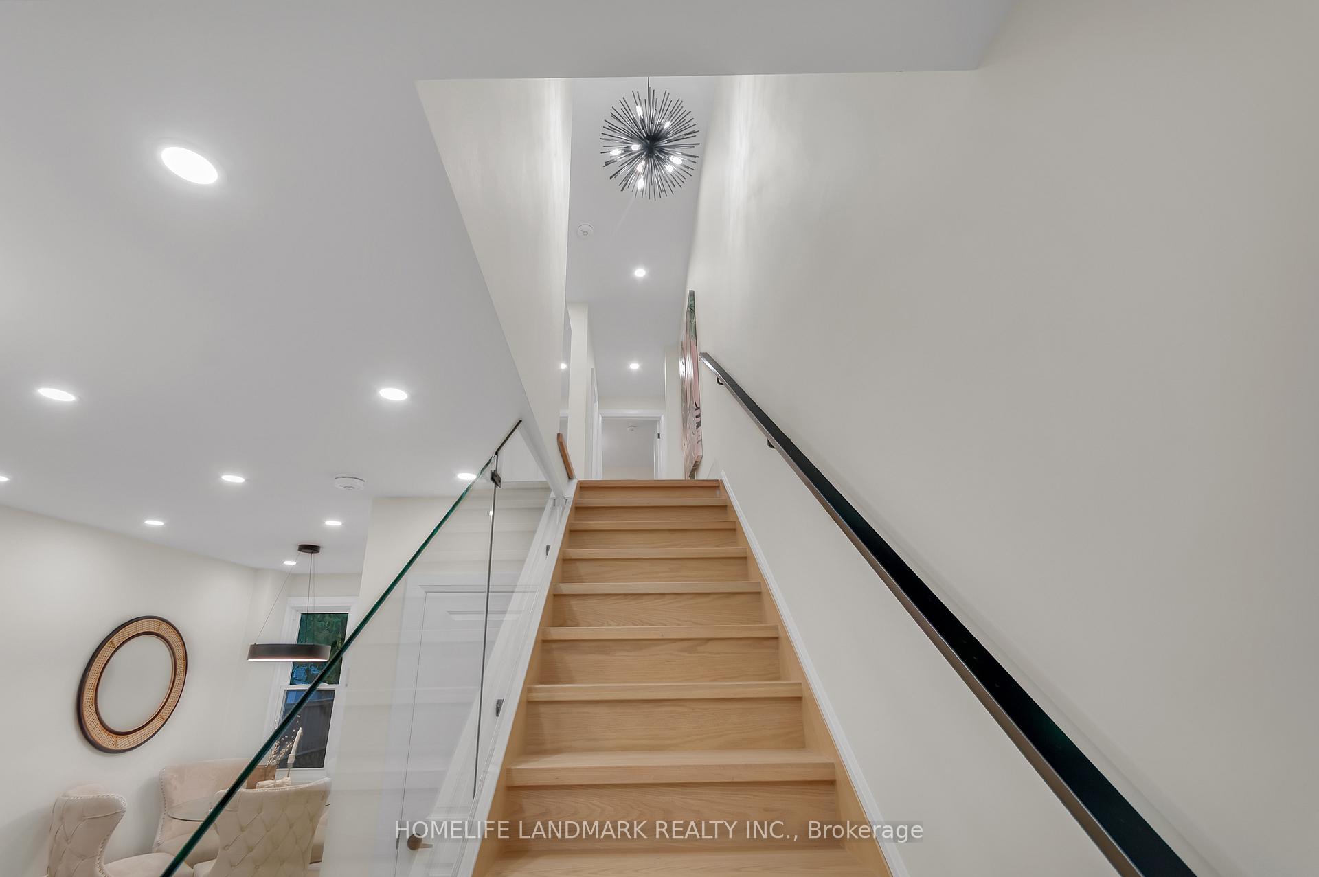 Photo 12 of 26 Queensdale Avenue, Toronto, Danforth Village-East York — HOMEH