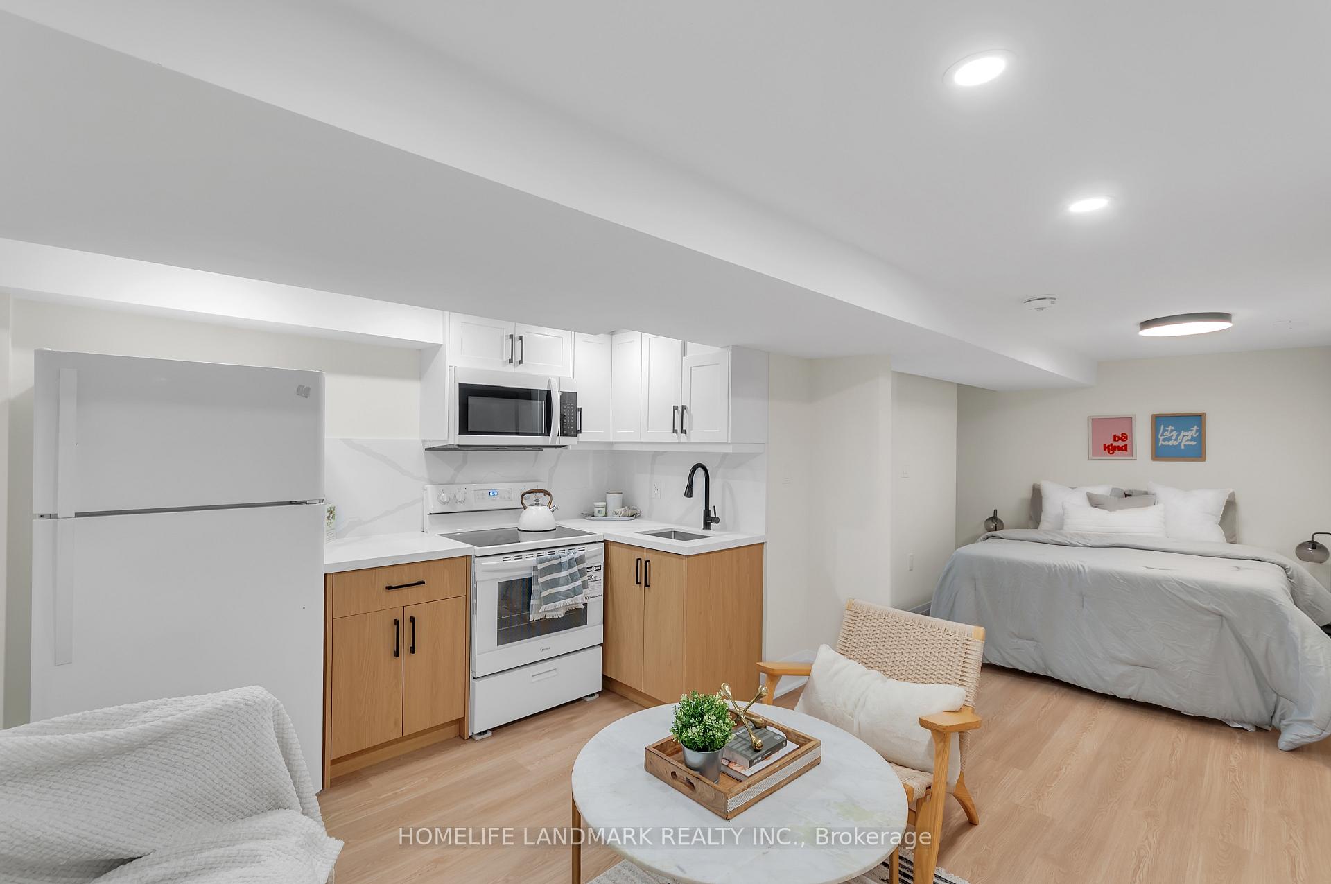 Photo 20 of 26 Queensdale Avenue, Toronto, Danforth Village-East York — HOMEH
