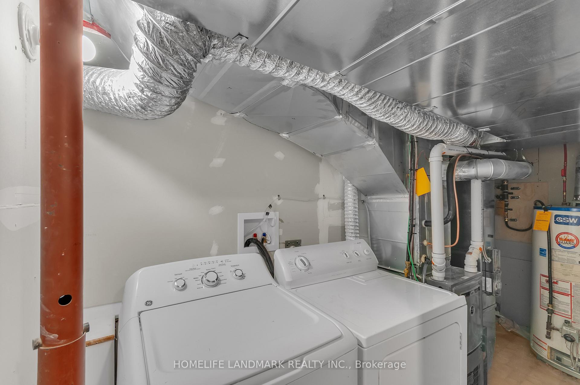 Photo 24 of 26 Queensdale Avenue, Toronto, Danforth Village-East York — HOMEH