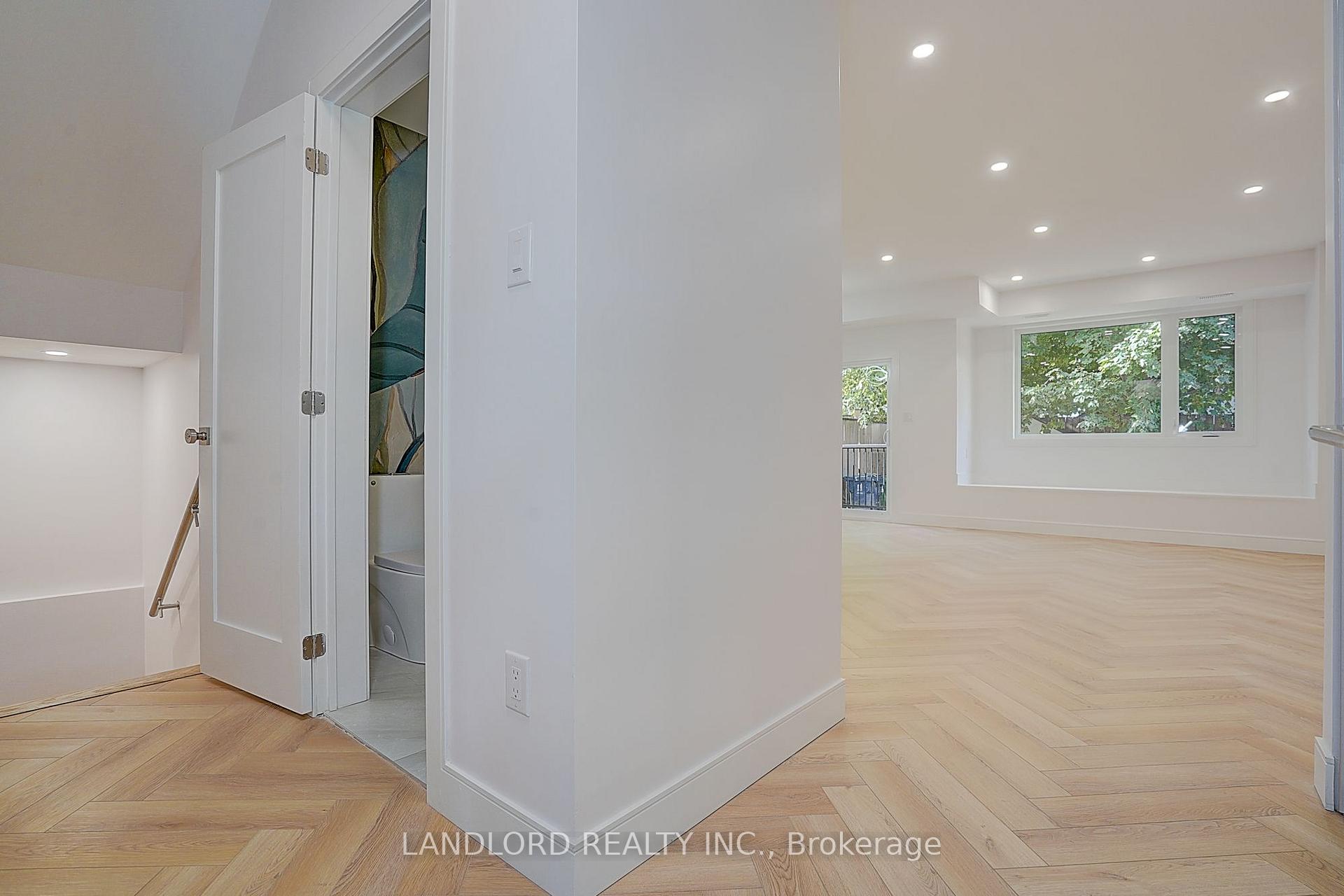 Photo 9 of Unit Unit 4, 1344 Pape Avenue, Toronto, Broadview North — HOMEH