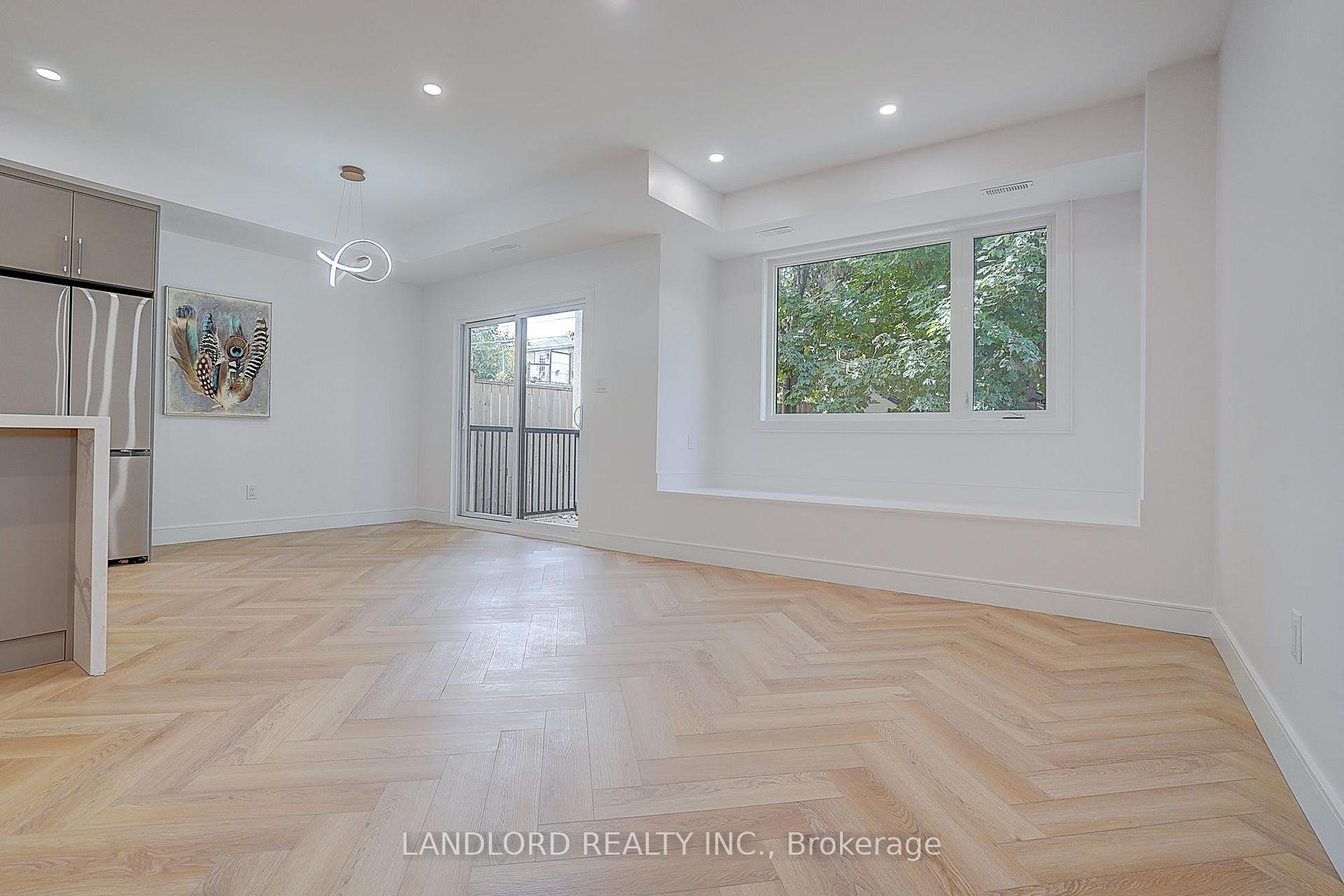 Photo 11 of Unit Unit 4, 1344 Pape Avenue, Toronto, Broadview North — HOMEH