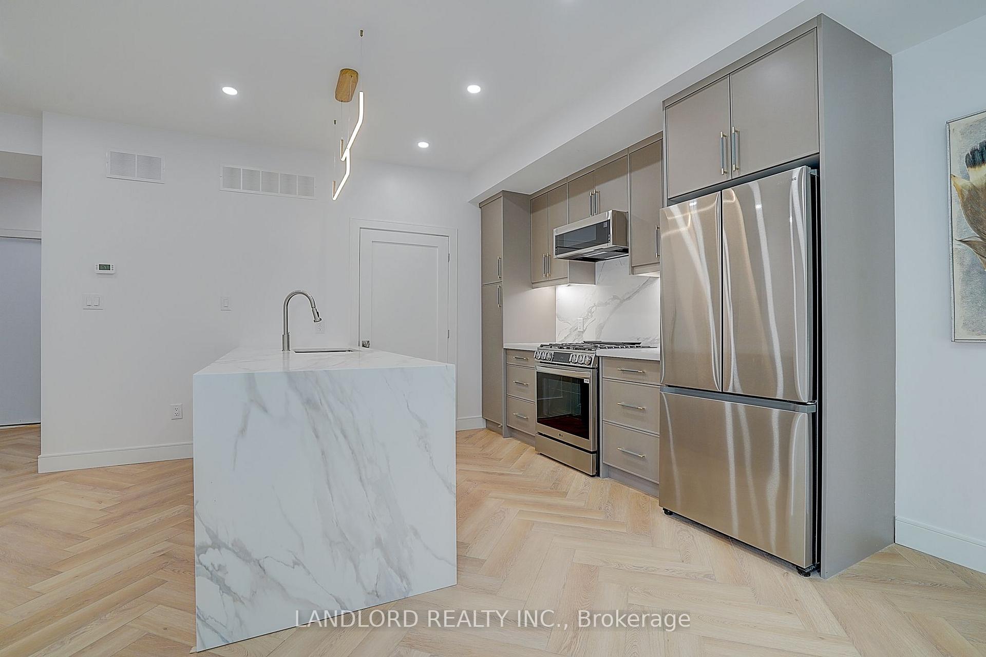 Photo 14 of Unit Unit 4, 1344 Pape Avenue, Toronto, Broadview North — HOMEH