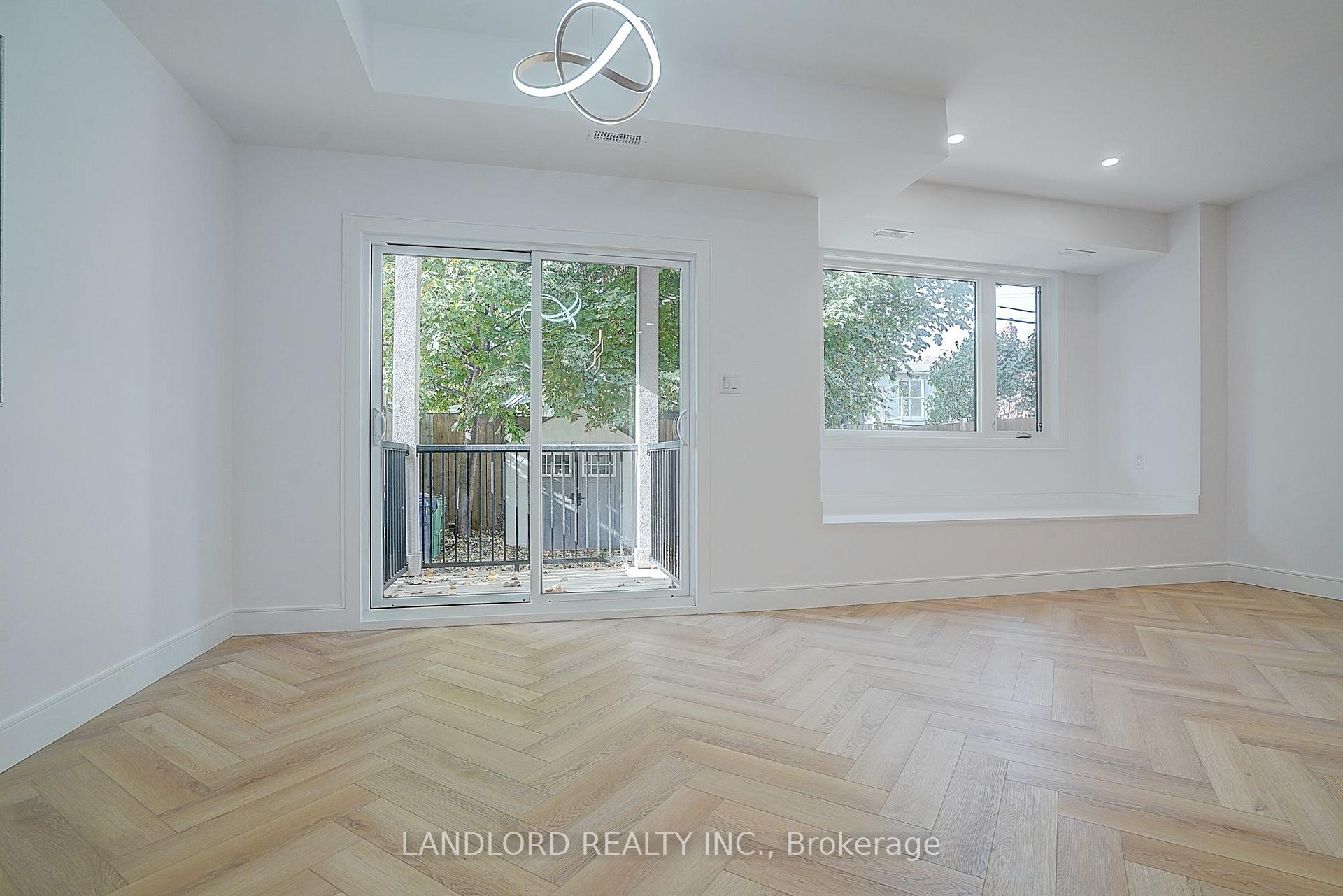 Photo 17 of Unit Unit 4, 1344 Pape Avenue, Toronto, Broadview North — HOMEH