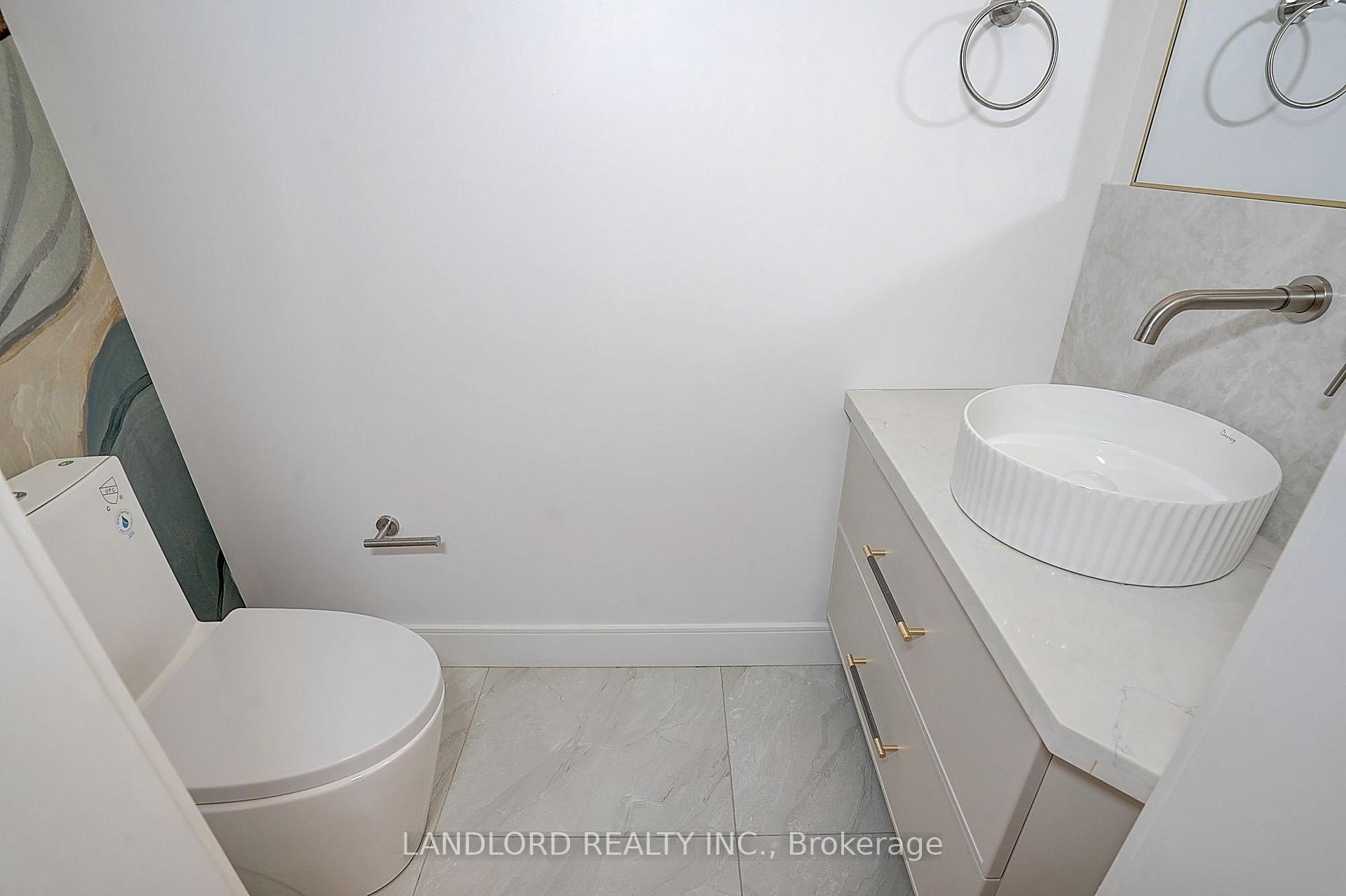 Photo 23 of Unit Unit 4, 1344 Pape Avenue, Toronto, Broadview North — HOMEH