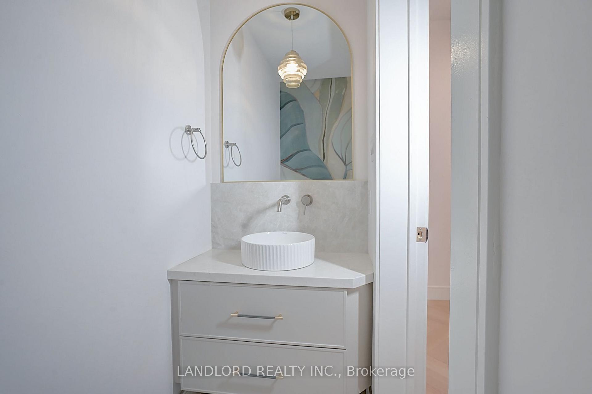 Photo 26 of Unit Unit 4, 1344 Pape Avenue, Toronto, Broadview North — HOMEH