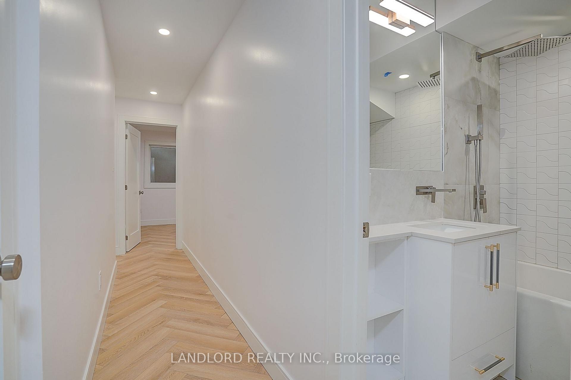 Photo 28 of Unit Unit 4, 1344 Pape Avenue, Toronto, Broadview North — HOMEH