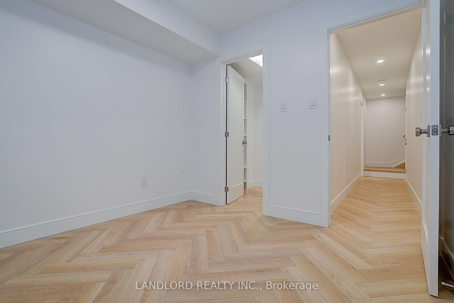 Photo 33 of Unit Unit 4, 1344 Pape Avenue, Toronto, Broadview North — HOMEH