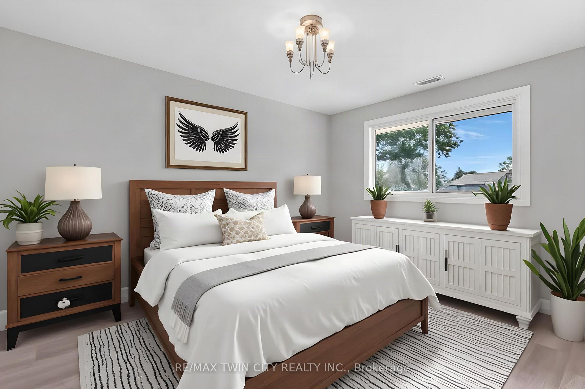 Photo 15 of 104 Ralgreen Crescent, Kitchener, Victoria Hills — HOMEH