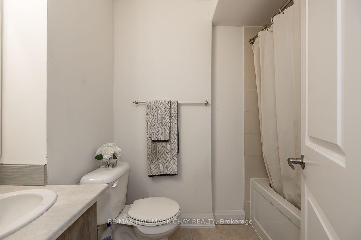 Photo 10 of 199 Ardagh Road, Barrie, Ardagh — HOMEH