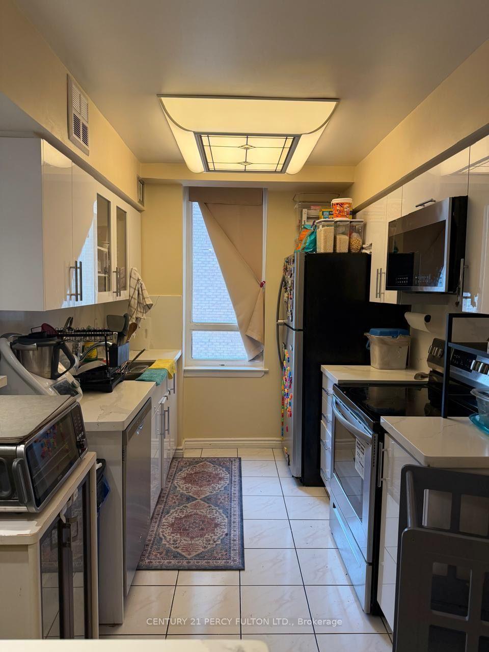 Photo 4 of Unit 1111, 633 Bay Street, Toronto, Bay Street Corridor — HOMEH
