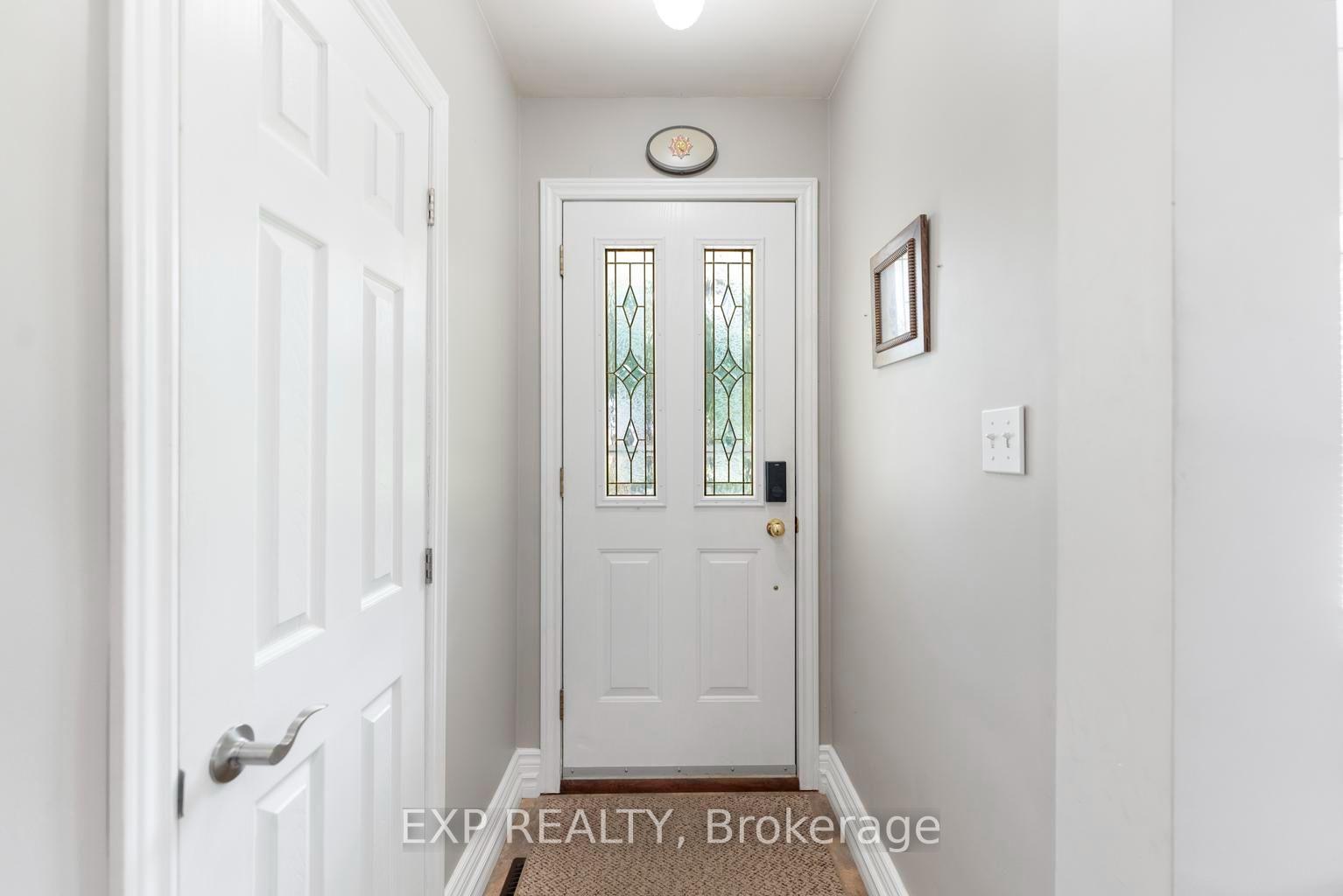 Photo 3 of 1063 Joan Drive, Burlington, LaSalle — HOMEH