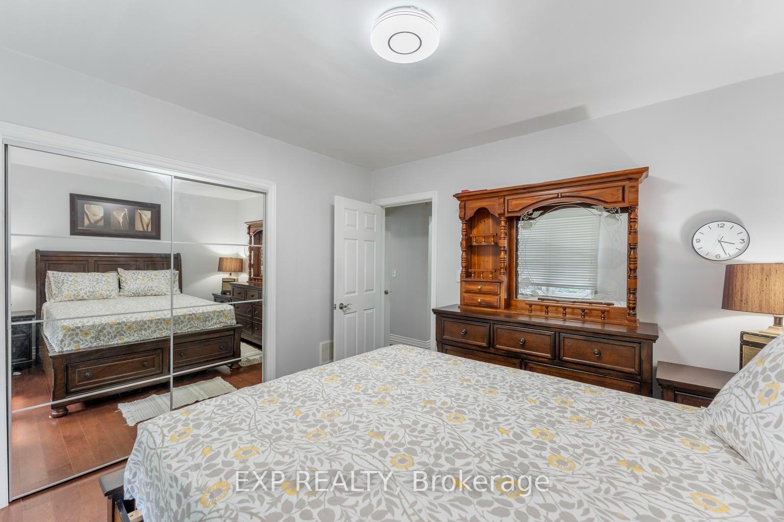 Photo 18 of 1063 Joan Drive, Burlington, LaSalle — HOMEH