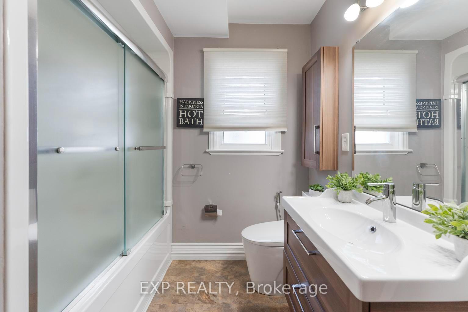 Photo 20 of 1063 Joan Drive, Burlington, LaSalle — HOMEH