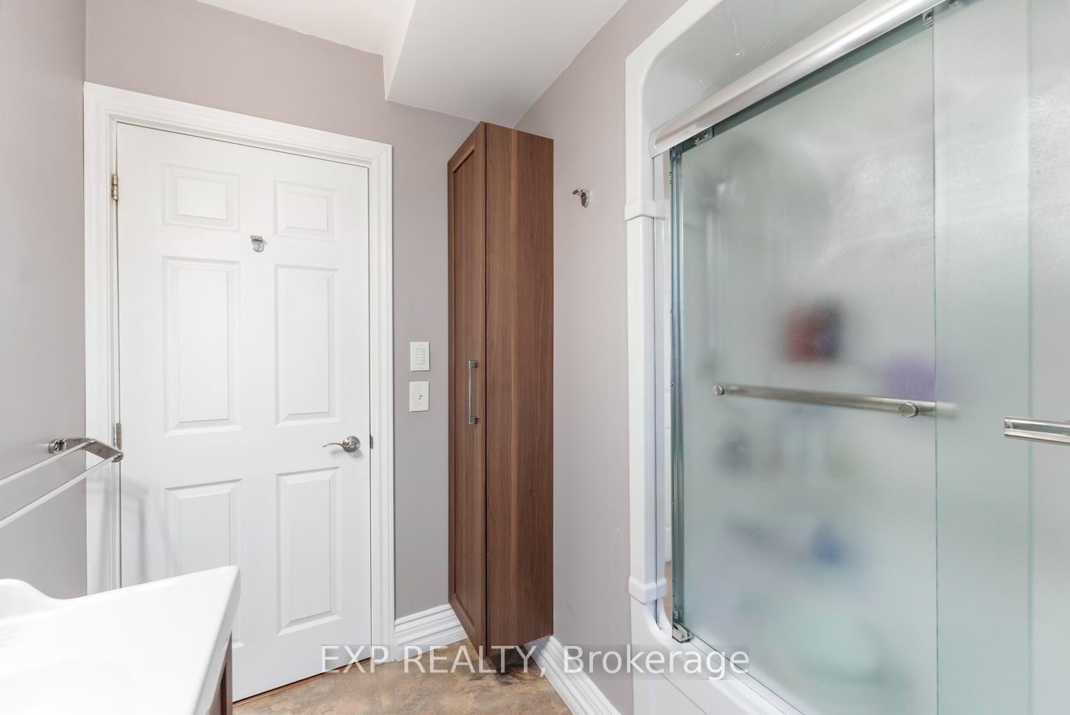 Photo 21 of 1063 Joan Drive, Burlington, LaSalle — HOMEH