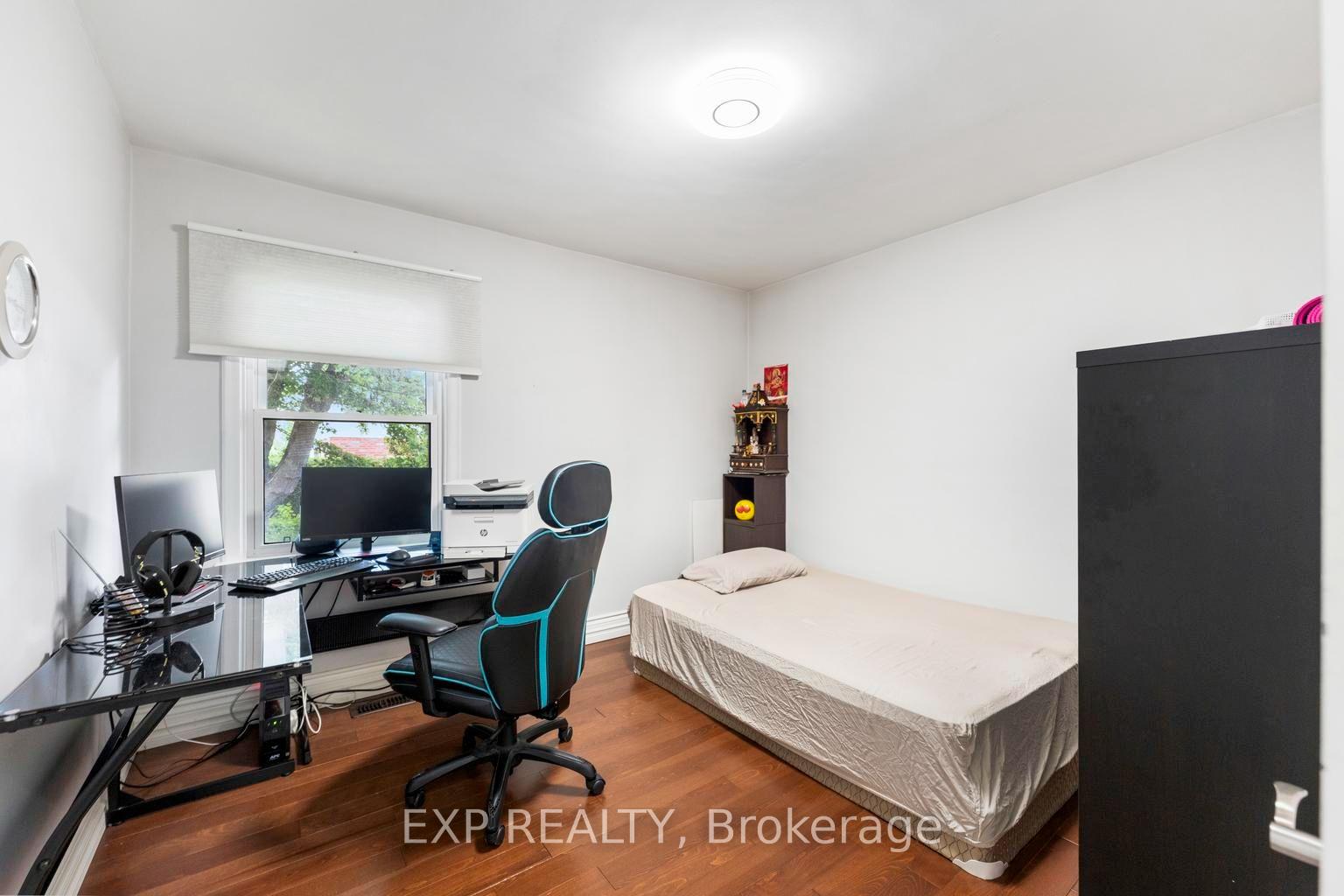 Photo 22 of 1063 Joan Drive, Burlington, LaSalle — HOMEH