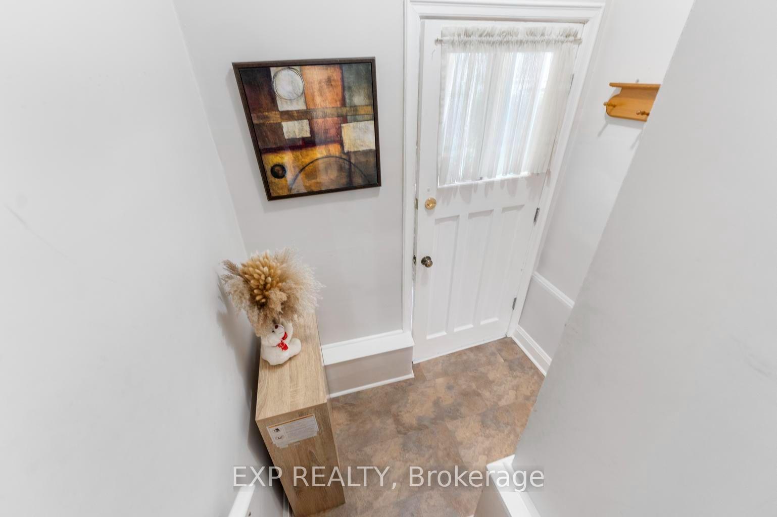 Photo 24 of 1063 Joan Drive, Burlington, LaSalle — HOMEH