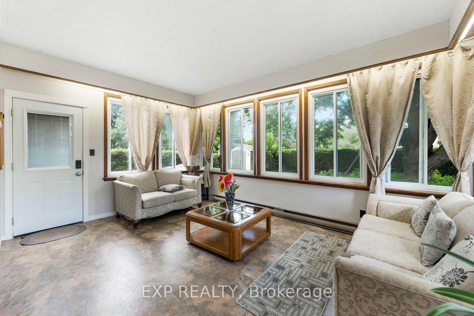 Photo 25 of 1063 Joan Drive, Burlington, LaSalle — HOMEH