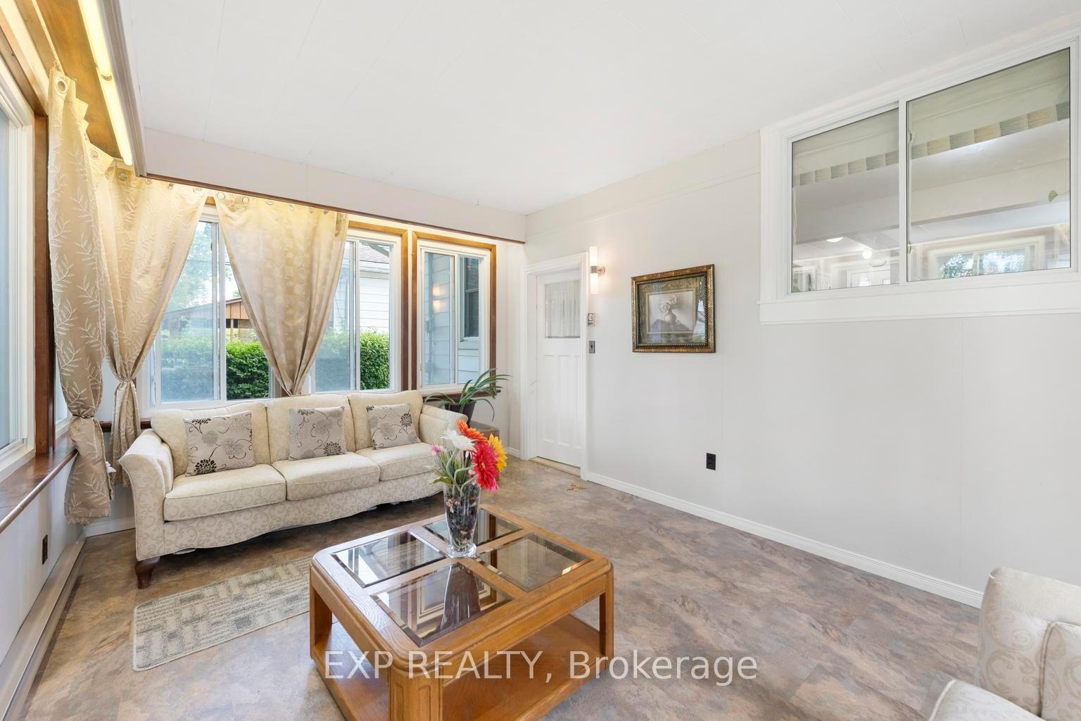 Photo 26 of 1063 Joan Drive, Burlington, LaSalle — HOMEH