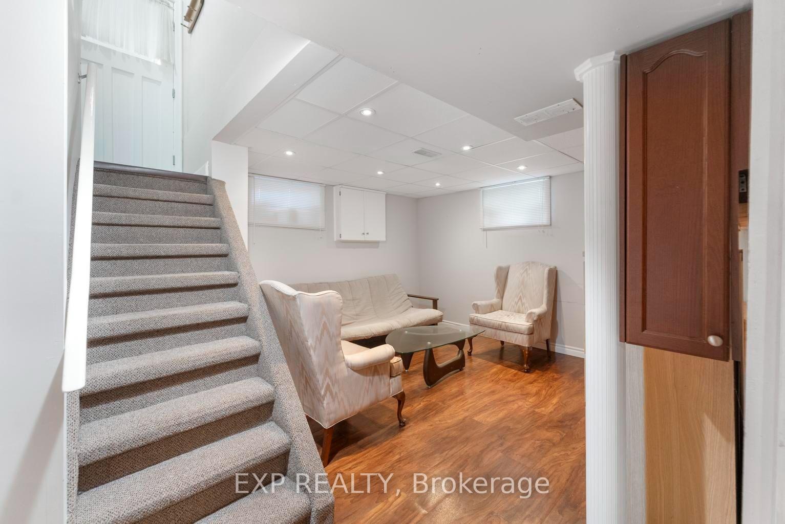 Photo 28 of 1063 Joan Drive, Burlington, LaSalle — HOMEH