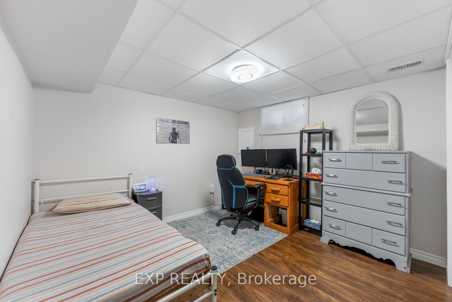 Photo 37 of 1063 Joan Drive, Burlington, LaSalle — HOMEH
