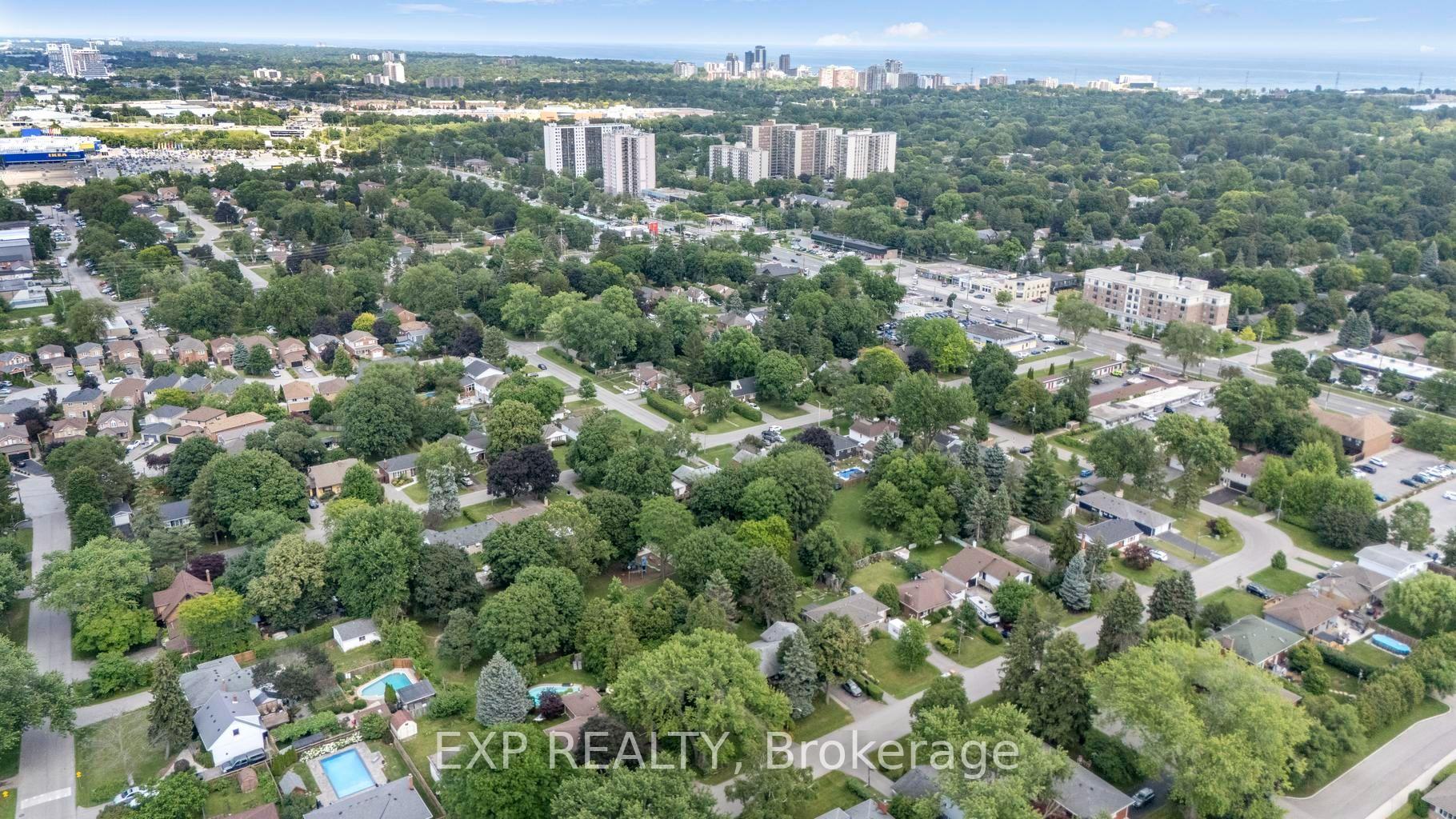 Photo 48 of 1063 Joan Drive, Burlington, LaSalle — HOMEH