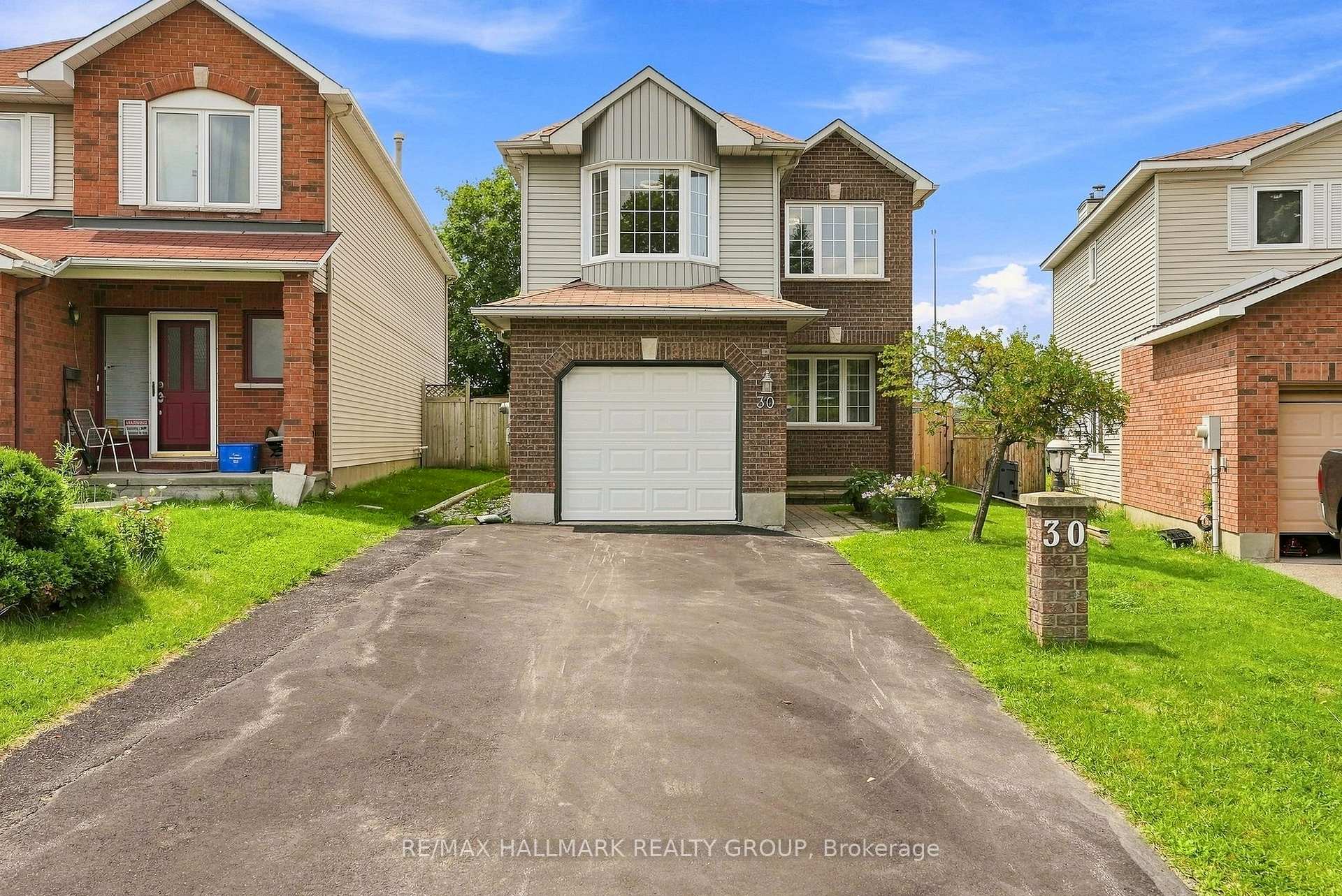 Photo 1 of 30 Rowe Drive, Ottawa, Kanata - Katimavik — HOMEH
