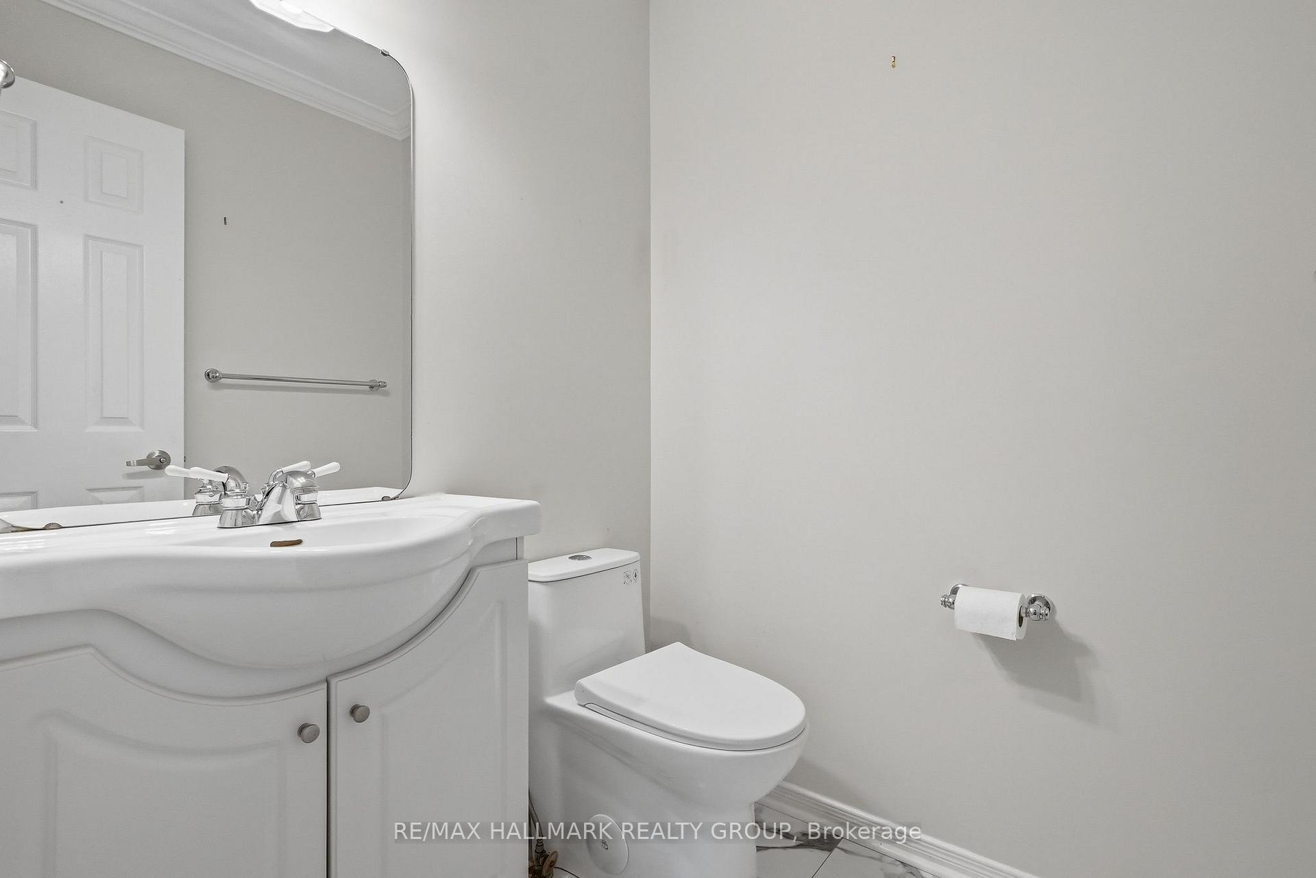 Photo 4 of 30 Rowe Drive, Ottawa, Kanata - Katimavik — HOMEH