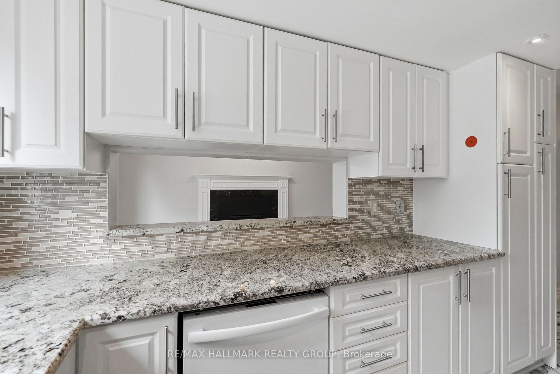 Photo 9 of 30 Rowe Drive, Ottawa, Kanata - Katimavik — HOMEH