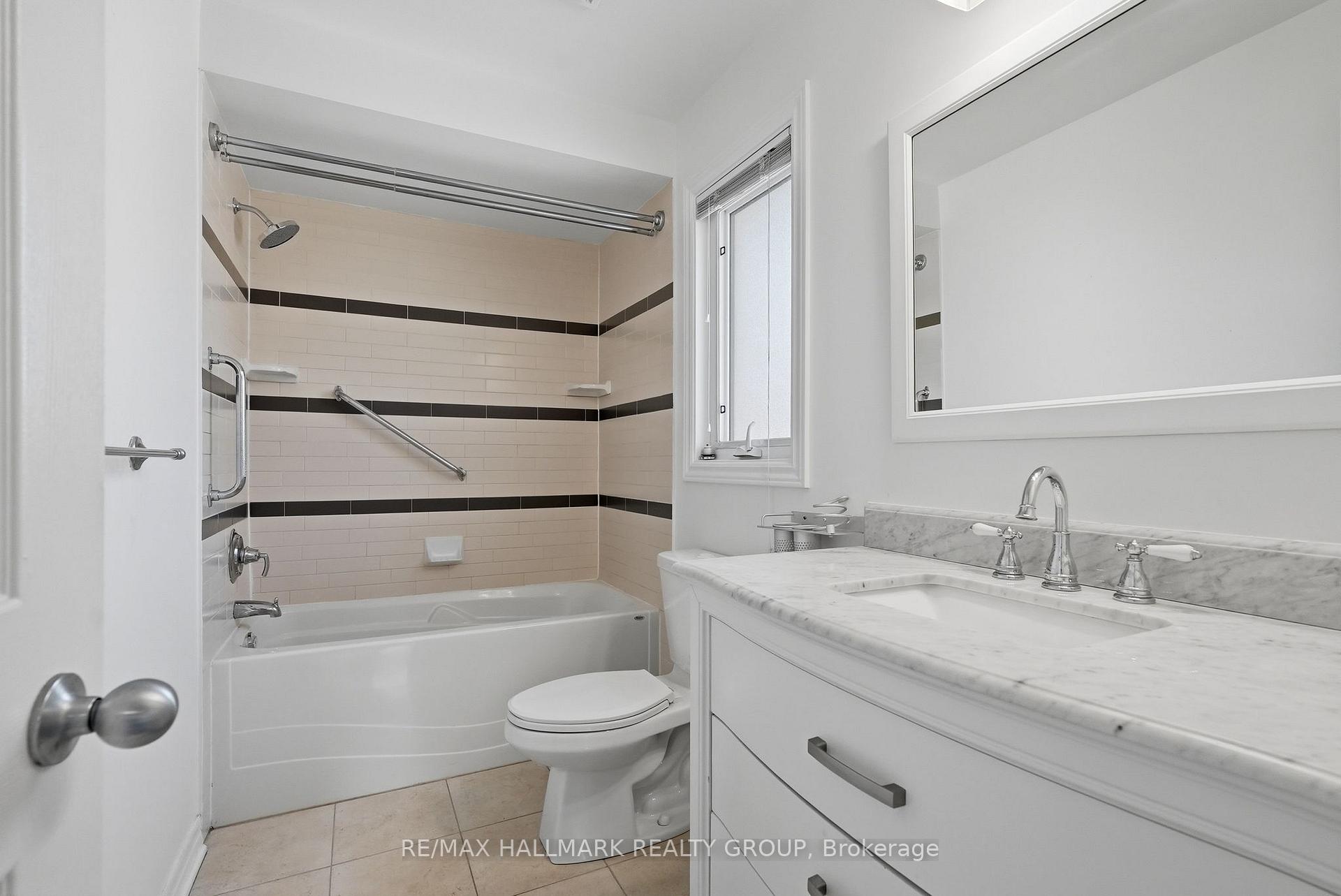 Photo 12 of 30 Rowe Drive, Ottawa, Kanata - Katimavik — HOMEH