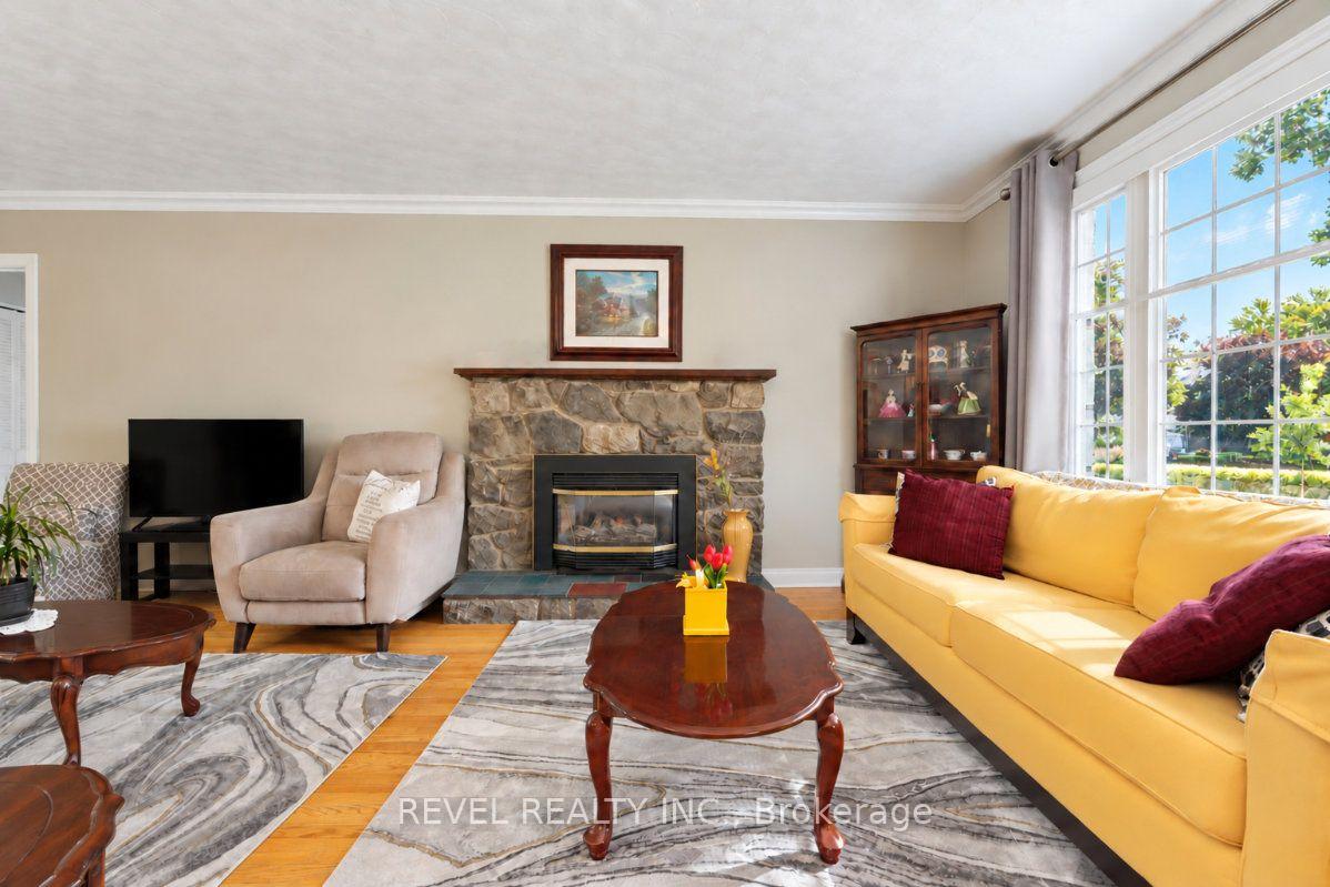 Photo 8 of 2213 Circle Place, Ottawa, Elmvale Acres/Urbandale — HOMEH