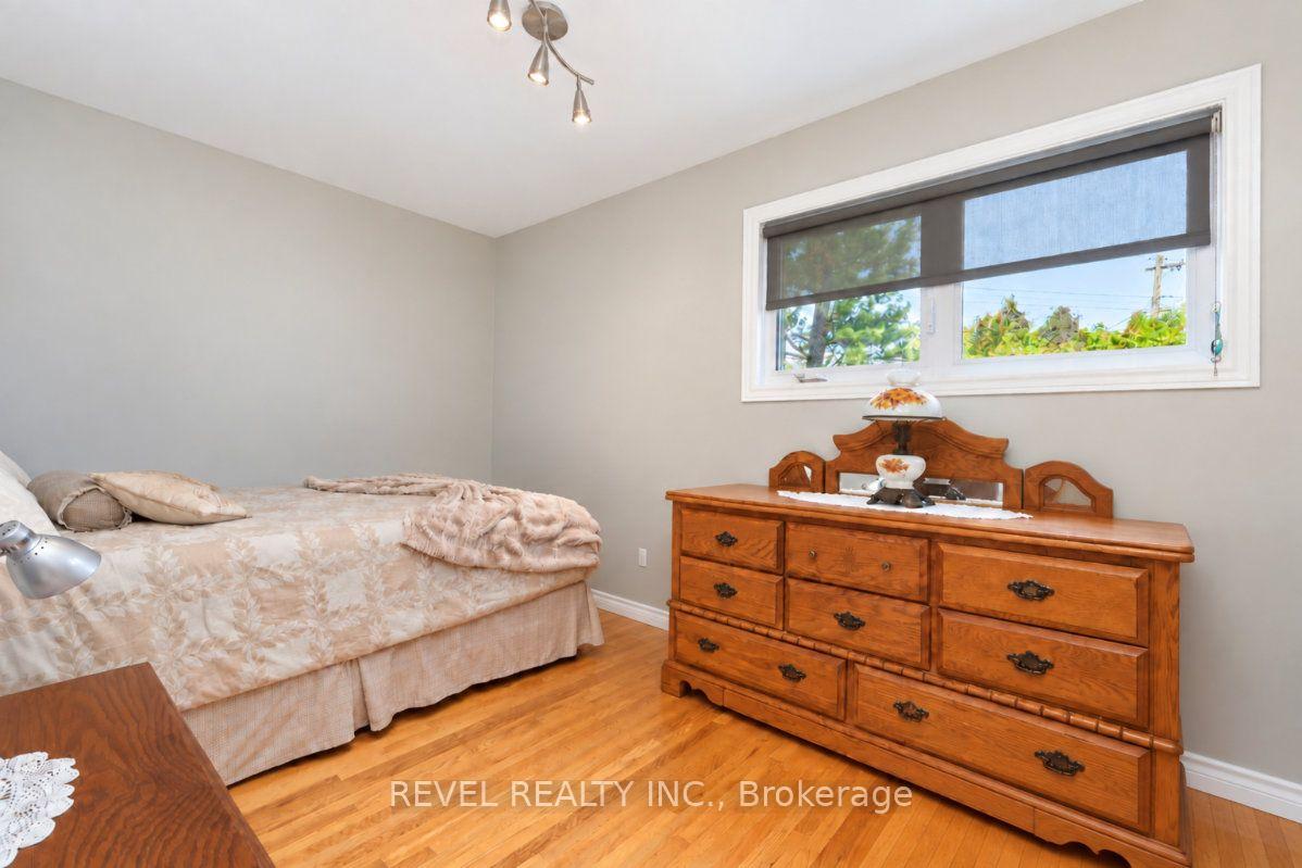 Photo 17 of 2213 Circle Place, Ottawa, Elmvale Acres/Urbandale — HOMEH
