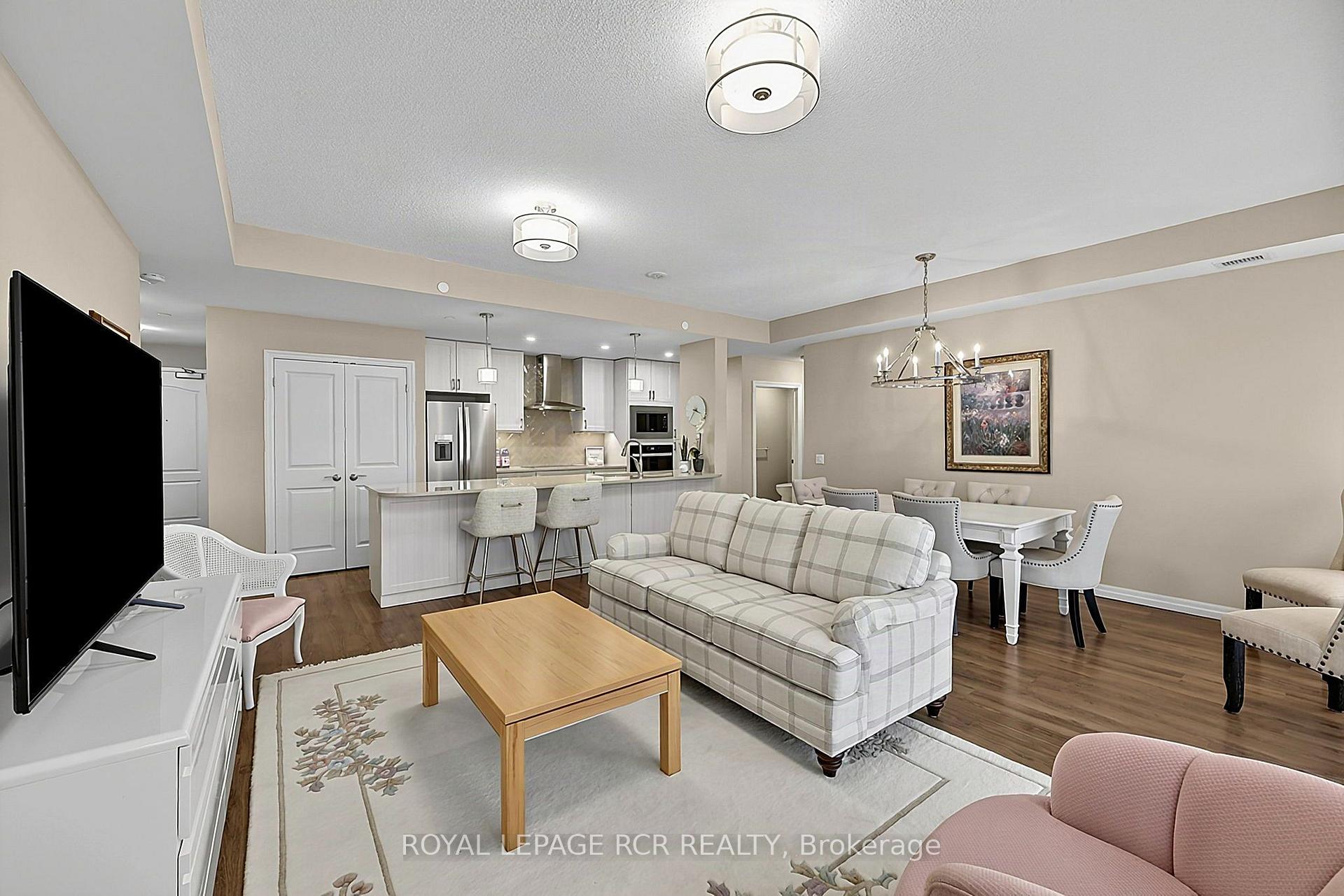 Photo 9 of Unit 318, 460 William Graham Drive, Aurora, Rural Aurora — HOMEH