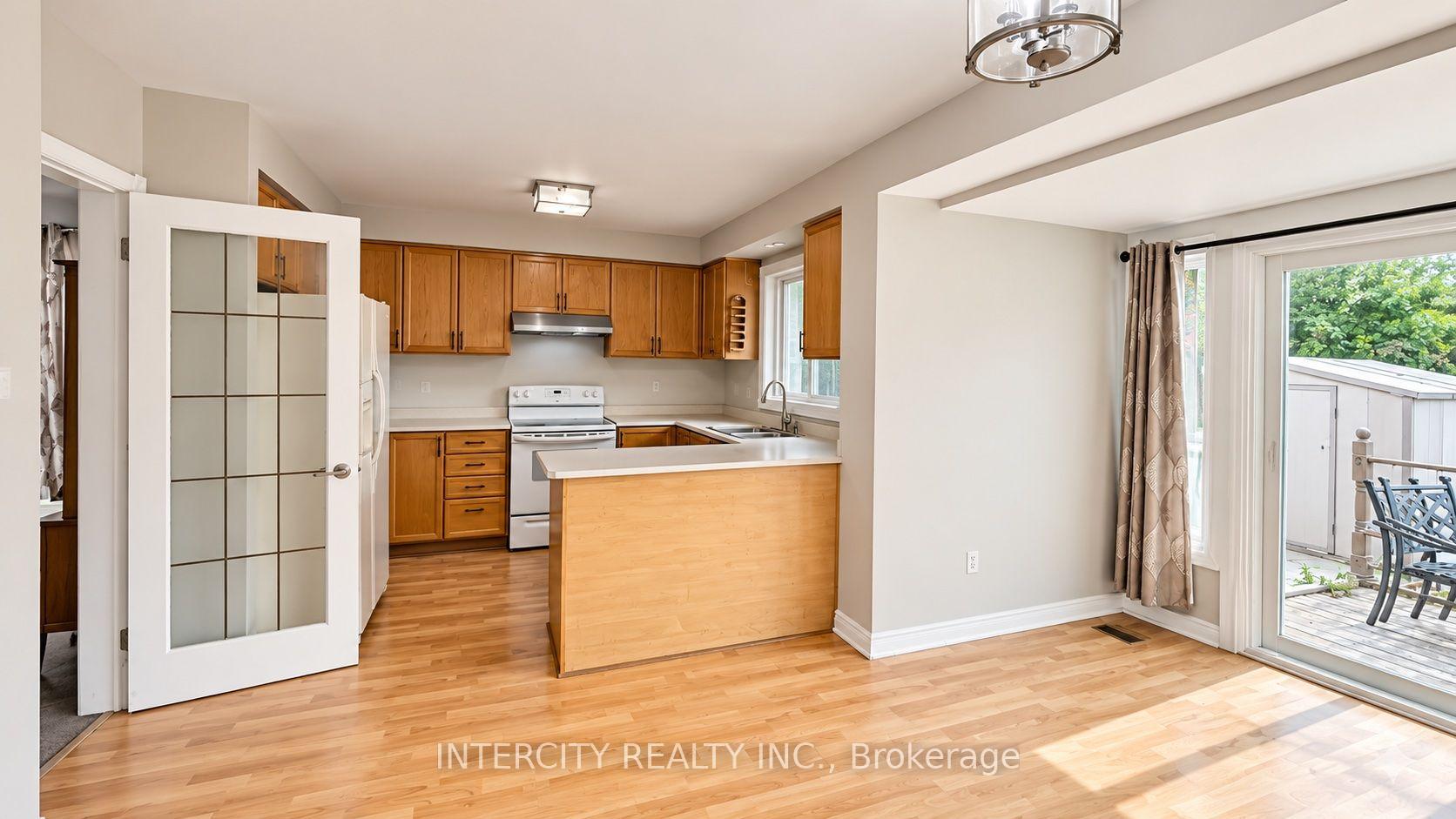 Photo 18 of 159 Moffatt Avenue, Brampton, Fletcher's West — HOMEH