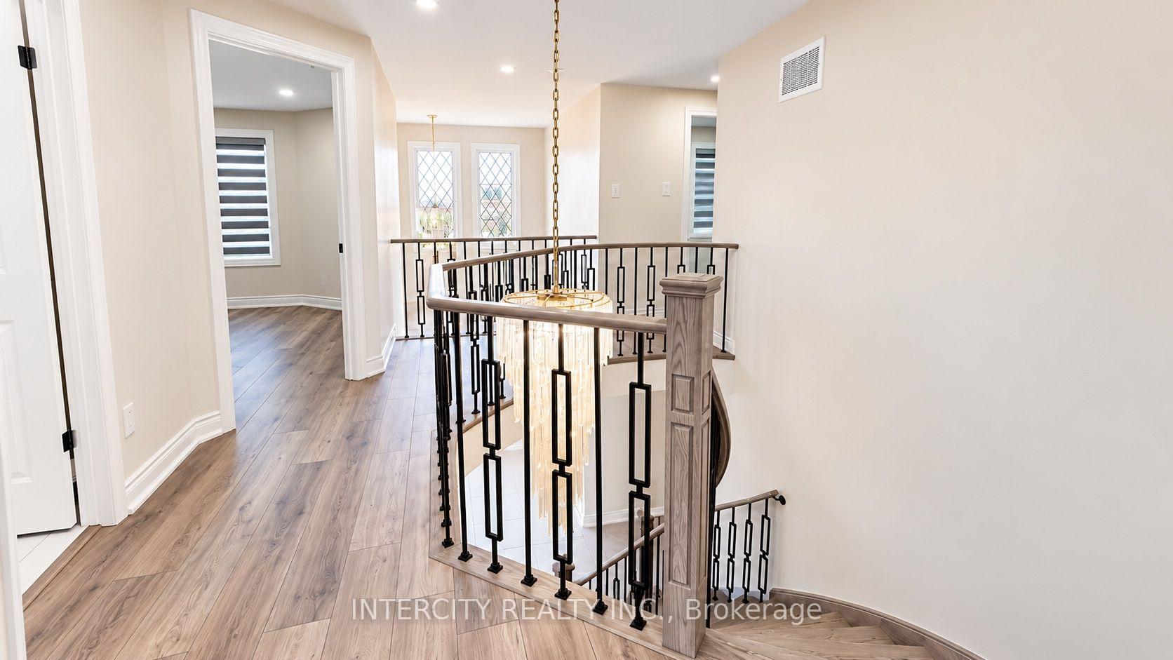 Photo 24 of 159 Moffatt Avenue, Brampton, Fletcher's West — HOMEH