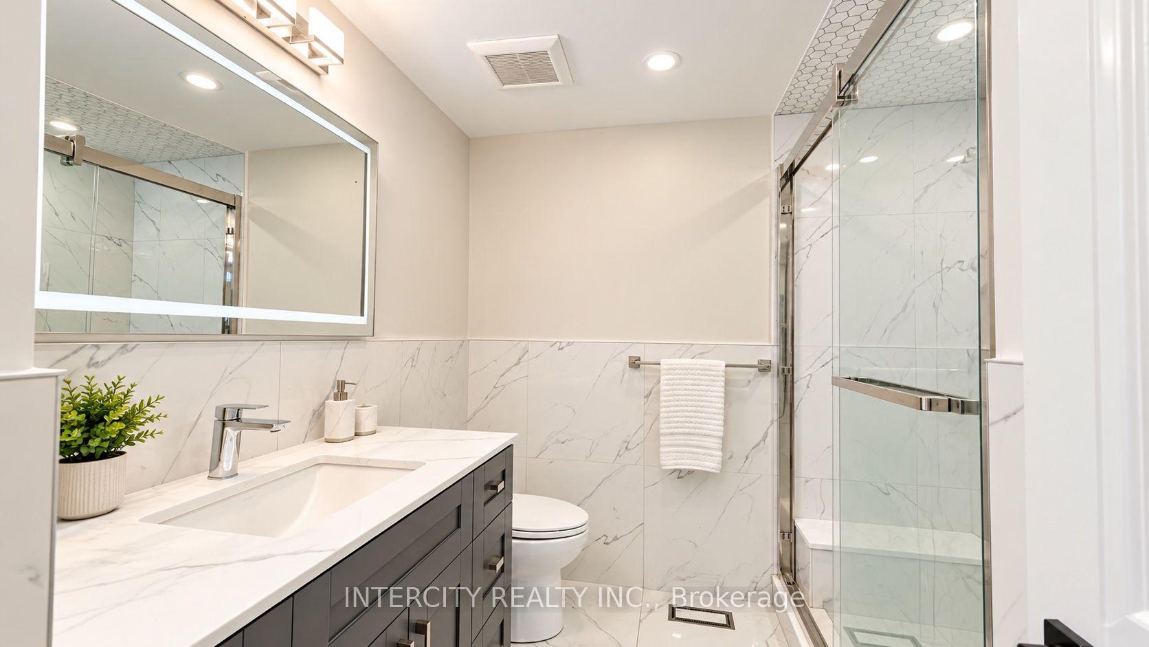 Photo 25 of 159 Moffatt Avenue, Brampton, Fletcher's West — HOMEH